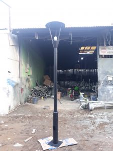 Tiang Lampu Taman Sederahana